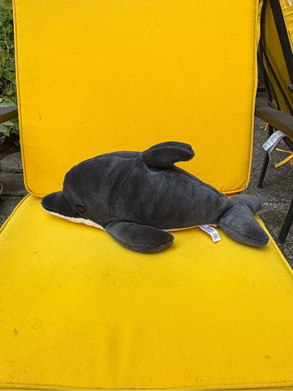 Dolphin gray and white 16” X 5”